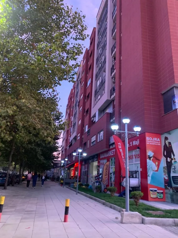 Daily Apartment Vila L Тирана 0*,  Албания